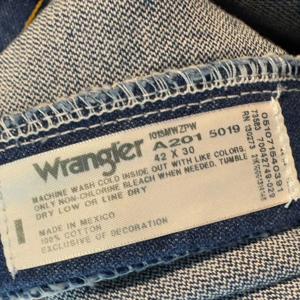 Wrangler Cowboy Cut Jeans NWT 42X30